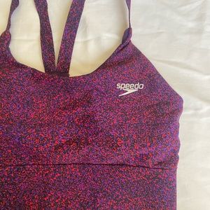 women’s speedo sports bra/swim top
